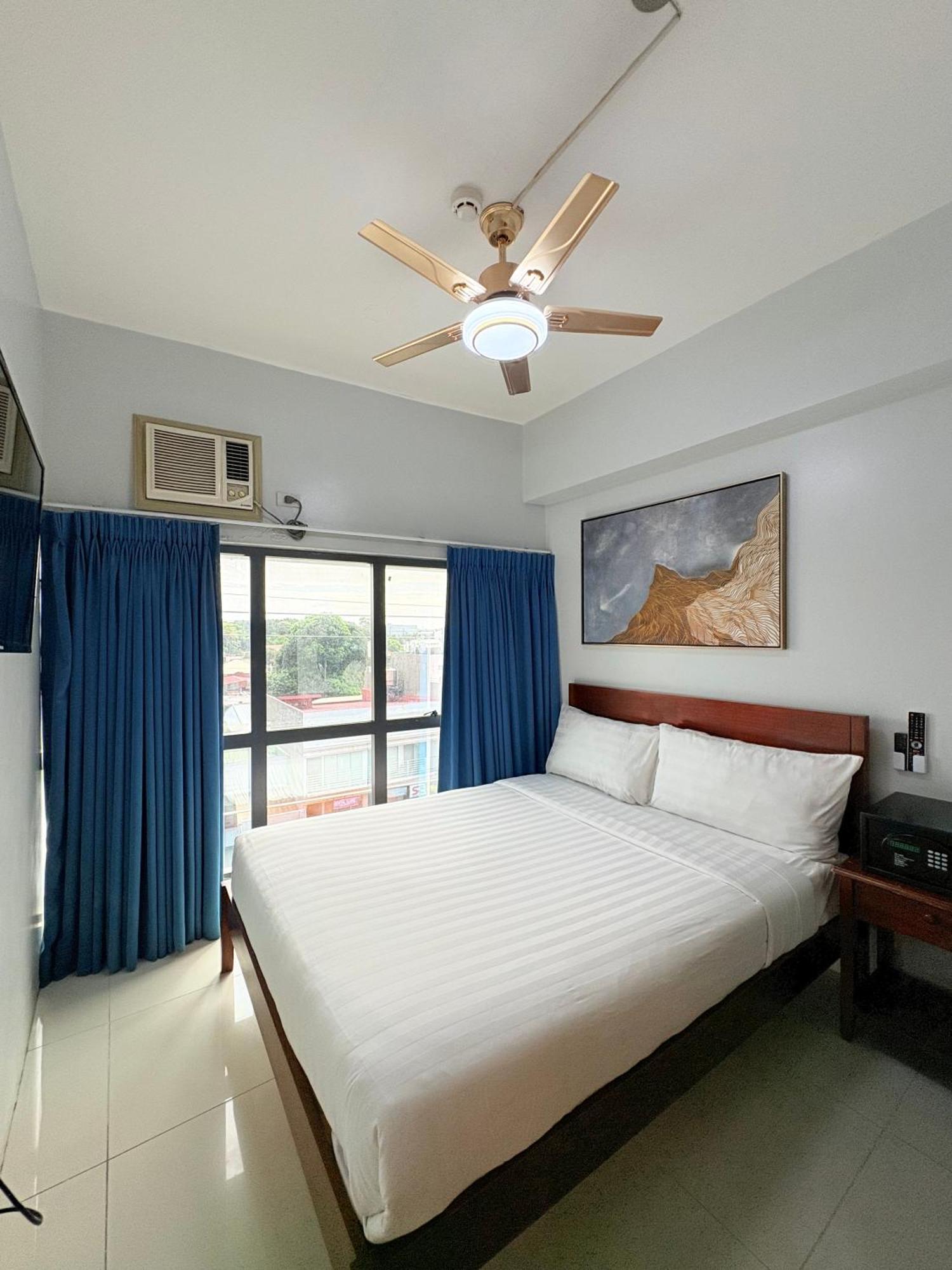 Pacific Park Hotel Cidade Quezon Exterior foto