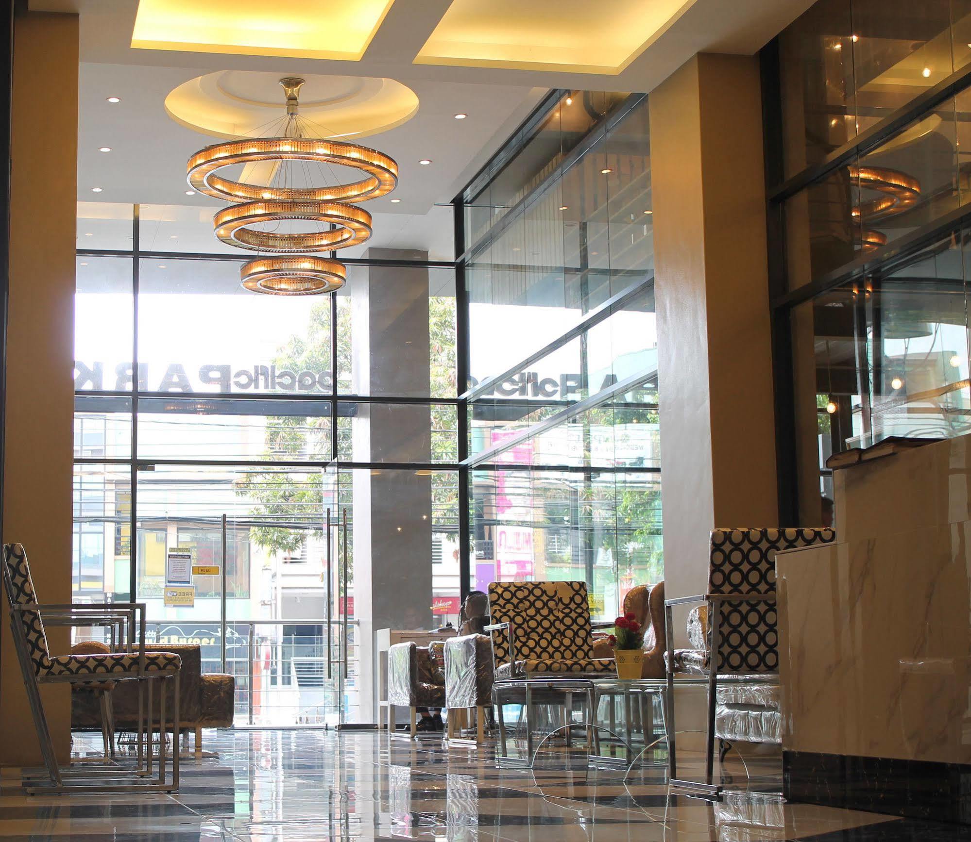 Pacific Park Hotel Cidade Quezon Exterior foto
